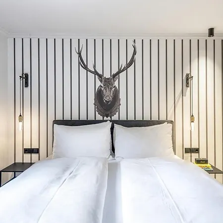 Residenz Boutique Апарт-отель 4*